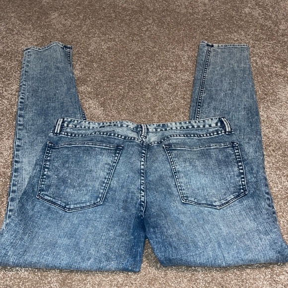 Madewell 37s Acid Wash Denim Skinny Jeans 30 x 32. DD - Picture 4 of 6